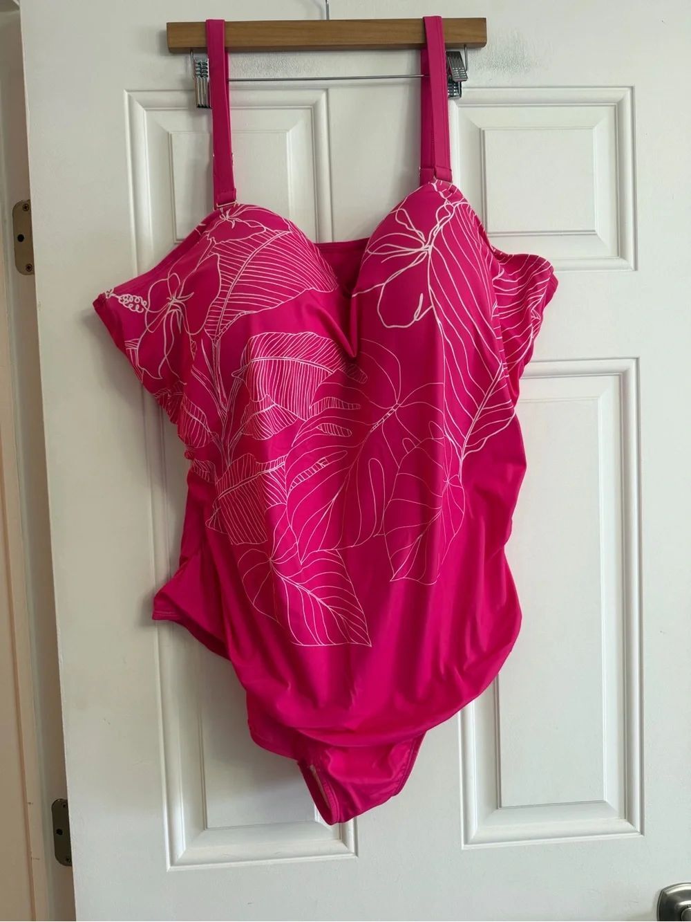 Susan Grave One Piece swimsuit NWOT Size 32W